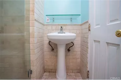8855 Tyrone Avenue, Panorama City, CA 91402 - Photo 28