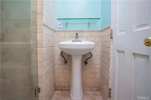 8855 Tyrone Ave, Panorama City, CA 91402 - Photo 28