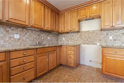 8855 Tyrone Avenue, Panorama City, CA 91402 - Photo 16