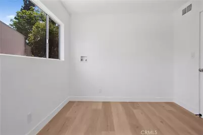 5700 Etiwanda Avenue #288, Tarzana, CA 91356 - Photo 8