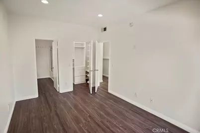 7320 Balboa Boulevard #205, Lake Balboa, CA 91406 - Photo 10