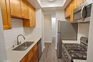 7320 Balboa Blvd, Lake Balboa, CA 91406 - Photo 8