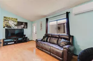 15445 Cobalt St, Sylmar, CA 91342 - Photo 12