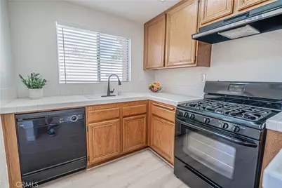 18834 Vista Del Canon #E, Newhall, CA 91321 - Photo 8