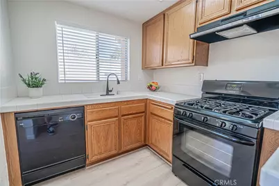 18834 Vista Del Canon #E, Newhall, CA 91321 - Photo 8
