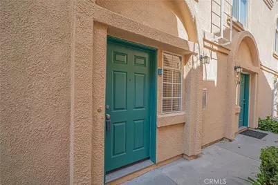 18834 Vista Del Canon #E, Newhall, CA 91321 - Photo 2