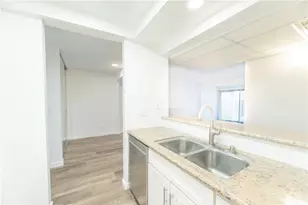6275 Canoga, Woodland Hills, CA 91367 - Photo 6