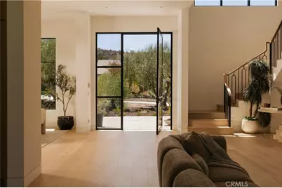 4744 Vista De Oro Avenue, Woodland Hills, CA 91364 - Photo 4