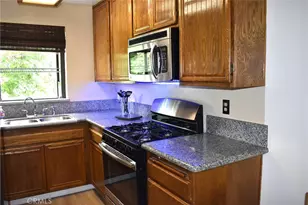 18169 Sundowner, Canyon Country, CA 91387 - Photo 2