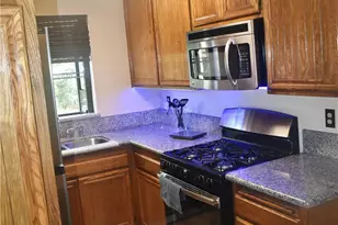 18169 Sundowner, Canyon Country, CA 91387 - Photo 8