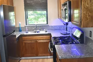 18169 Sundowner, Canyon Country, CA 91387 - Photo 6