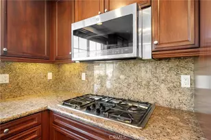 5668 Como, Woodland Hills, CA 91367 - Photo 16
