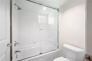 5668 Como, Woodland Hills, CA 91367 - Photo 38