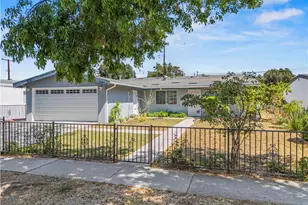19025 Drycliff, Canyon Country, CA 91351 - Photo 2