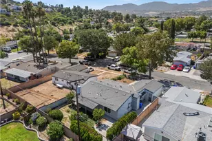 19025 Drycliff, Canyon Country, CA 91351 - Photo 8