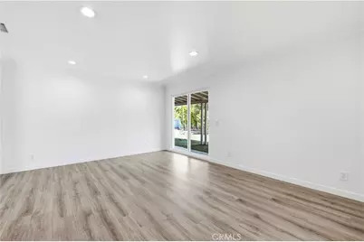 19025 Drycliff, Canyon Country, CA 91351 - Photo 18