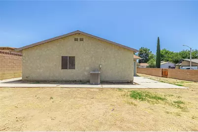 601 Curve, Lancaster, CA 93535 - Photo 32