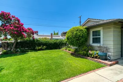 8315 Canterbury Avenue, Los Angeles, CA 91352 - Photo 6