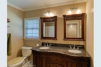 8315 Canterbury Avenue, Los Angeles, CA 91352 - Photo 32