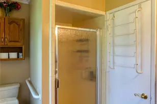 8315 Canterbury Ave, Los Angeles, CA 91352 - Photo 28