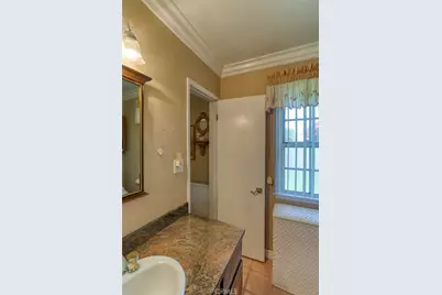 8315 Canterbury Avenue, Los Angeles, CA 91352 - Photo 28
