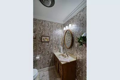 8315 Canterbury Avenue, Los Angeles, CA 91352 - Photo 18