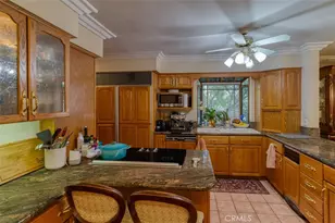 8315 Canterbury Ave, Los Angeles, CA 91352 - Photo 12