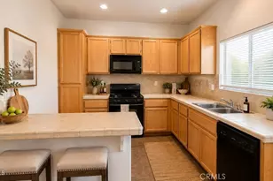43737 Raysack, Lancaster, CA 93535 - Photo 4