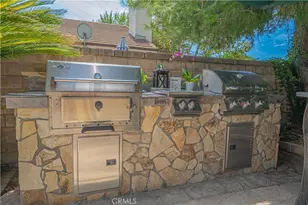 25557 Alesna, Valencia, CA 91355 - Photo 10