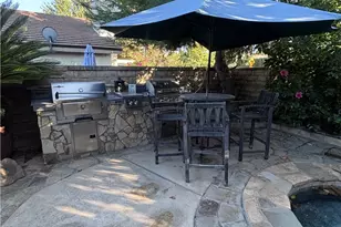 25557 Alesna, Valencia, CA 91355 - Photo 4