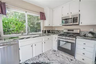 25557 Alesna, Valencia, CA 91355 - Photo 16
