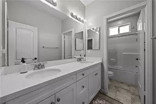 28200 Nield Ct, Saugus, CA 91350 - Photo 36