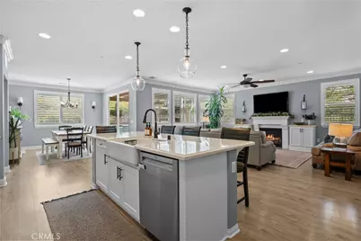 28200 Nield Court, Saugus, CA 91350 - Photo 12