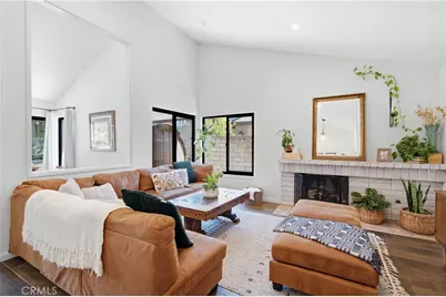 25864 Alegro Drive, Valencia, CA 91355 - Photo 4