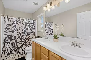 28060 Linda Ln, Saugus, CA 91350 - Photo 24