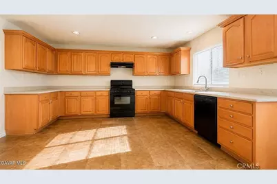 45108 Palm Lane, Lancaster, CA 93535 - Photo 6