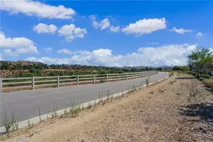17016 Zion, Canyon Country, CA 91387 - Photo 26