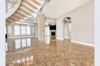 9886 S McKinley Avenue, French Camp, CA 95231 - Photo 8