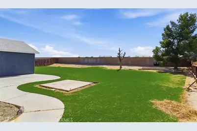 2313 Thistle, Rosamond, CA 93560 - Photo 18