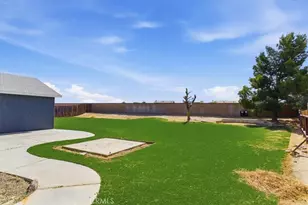 2313 Thistle, Rosamond, CA 93560 - Photo 18