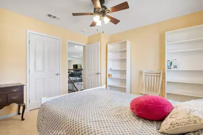 16872 Royal Pines Lane, Canyon Country, CA 91387 - Photo 32