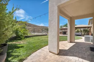 16872 Royal Pines Ln, Canyon Country, CA 91387 - Photo 44
