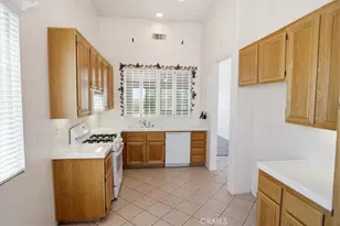 20223 Gratland, Canyon Country, CA 91351 - Photo 4