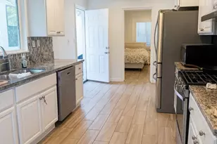 22522 Clarendon, Los Angeles, CA 91367 - Photo 2