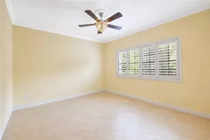 24440 Victory, Woodland Hills, CA 91367 - Photo 12