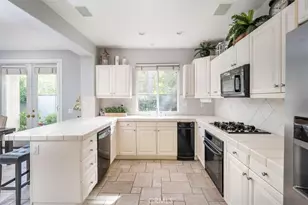 26910 Monterey, Valencia, CA 91355 - Photo 6