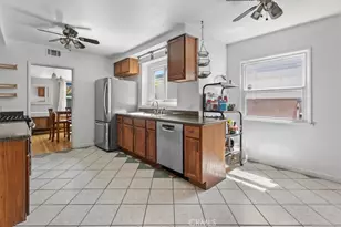 14319 Valerio St, Van Nuys, CA 91405 - Photo 10