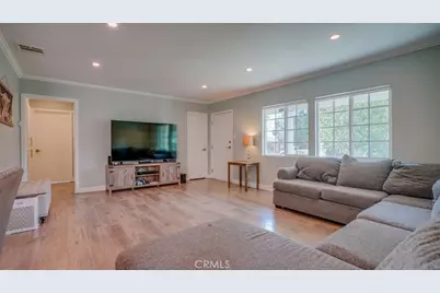 15370 Kadota, Sylmar, CA 91342 - Photo 6