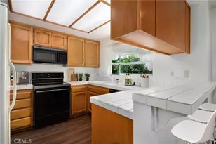 618 Warwick Ave, Thousand Oaks, CA 91360 - Photo 14