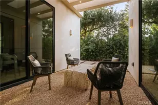23338 Collins St, Woodland Hills, CA 91367 - Photo 26